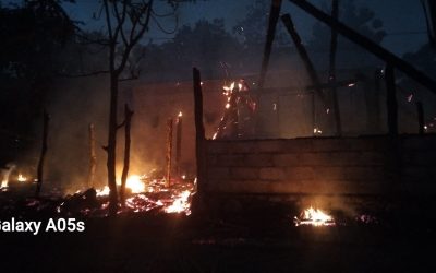 EKIPA BOMBEIROS KOMBATE INSÉNDIU UMA KAIN IDA